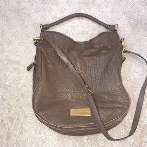 Marc Jacobs messenger bag. Brown leather.